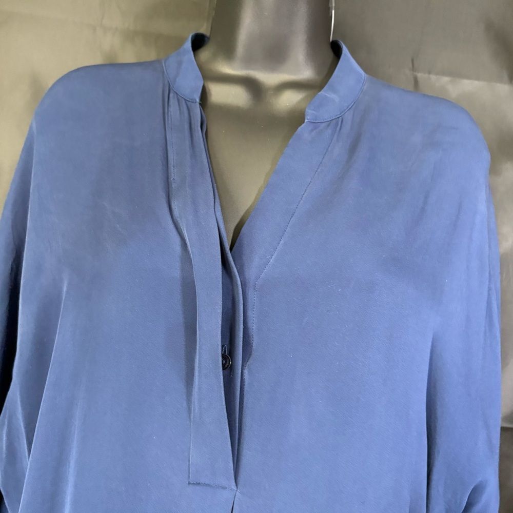 Vince Women's Blouse in Soft Blue Sz S - Picture 5 of 10